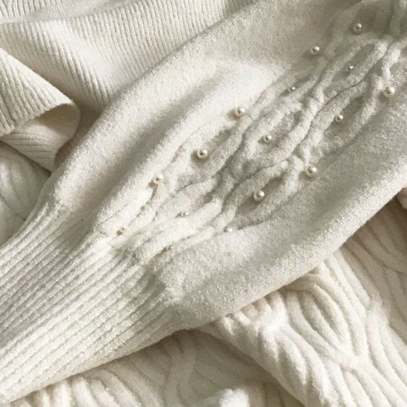 Crown & Ivy Marilyn Pearl White Off Shoulder Sweater 1X - Picture 11 of 14